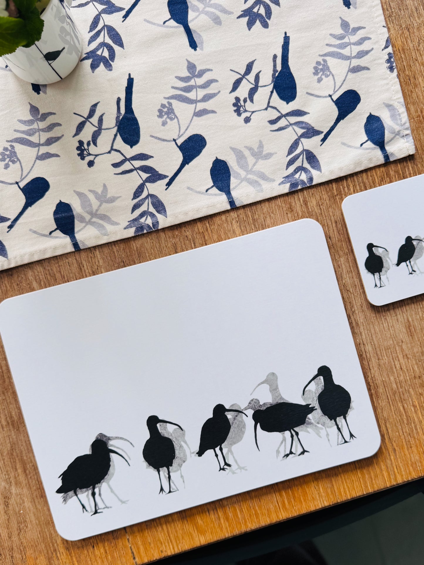 TABLE MAT SET: coastal birds x 4