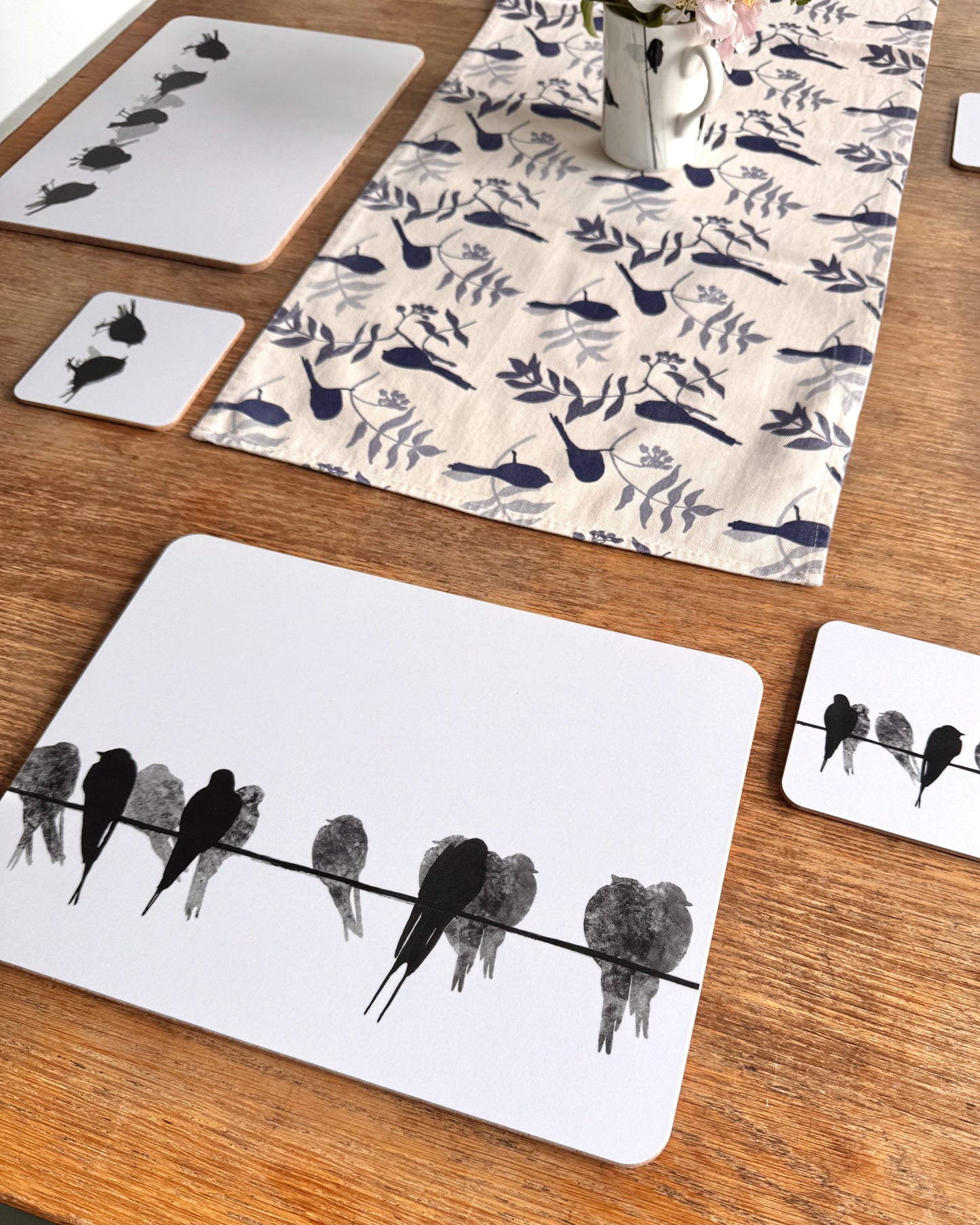TABLE MAT SET: woodland birds x 4